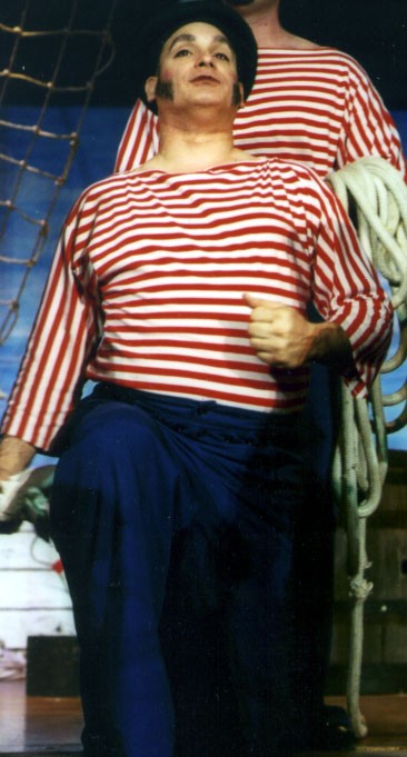 Fred in HMS Pinafore 2002