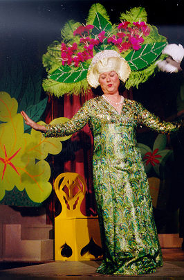 Lynette in Utopia, Limited 1998 — 'Phylla'