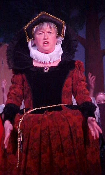 Lynette in The Yeomen of the Guard 2003 — 'Dame Carruthers'